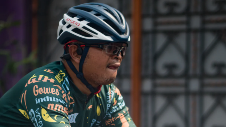 Cyclists today have a diverse selection of jerseys that cater to their desire for unique styles.